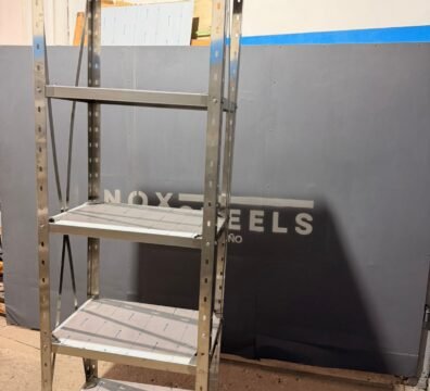 Estanteria tipo INDUSTRIAL en acero inoxidable - INOXSTEELS