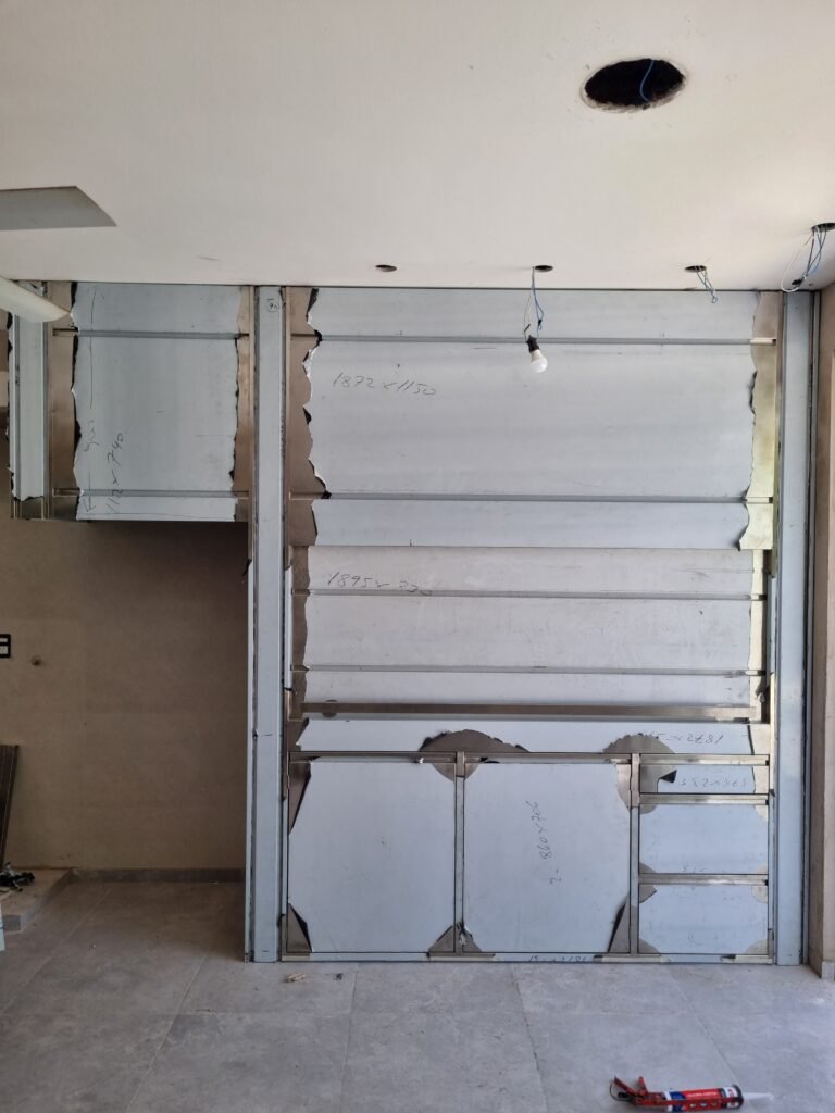 INOXSTEELS | Fabricación en Acero Inoxidable a Medida en Buenos Aires 14 FRENTE DE PARRILLA EN INOXIDABLE- INOXSTEELS