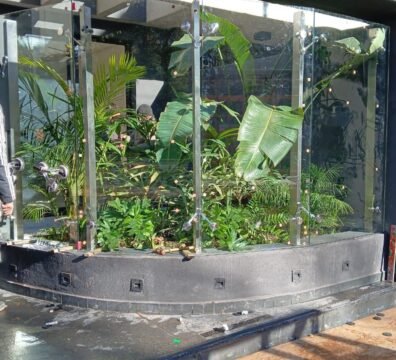 FRENTE EDIFICIO COLUMNAS EN ACERO INOXIDABLE - INOXSTEELS