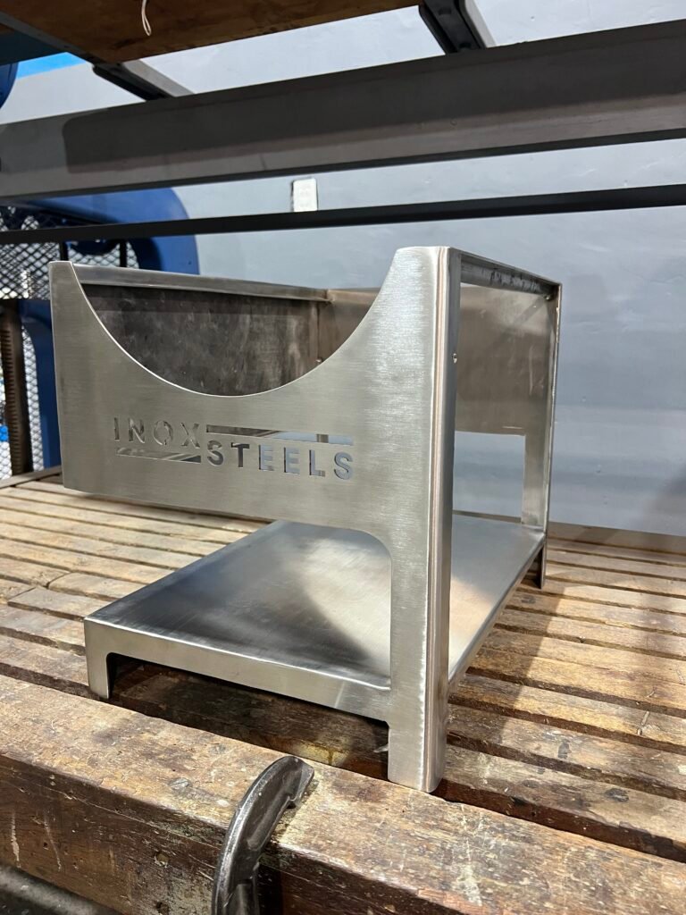 LEÑERO PERSONALIZADO EN ACERO INOXIDABLE - INOXSTEELS