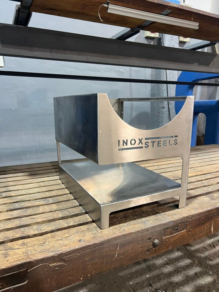 LEÑERO PERSONALIZADO EN ACERO INOXIDABLE - INOXSTEELS