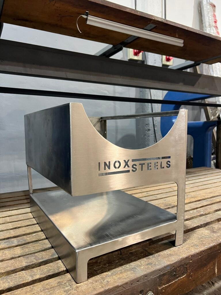 LEÑERO PERSONALIZADO EN ACERO INOXIDABLE - INOXSTEELS